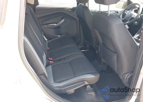 2016 Ford Escape S z USA, uszkodzony, nr VIN 1FMCU0F75GUC50435